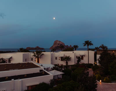Sunset in Ibiza in the Beaumier hotel Petunia with views of Es Vedrà
