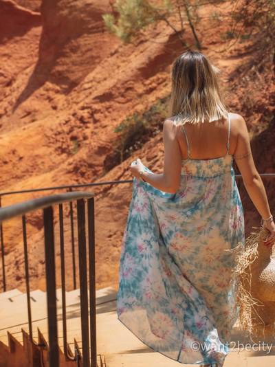 Exploring the ochre cliffs of Roussillon in the Luberon, near the Beaumier hotel Capelongue