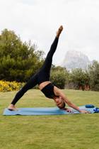 yoga Petunia